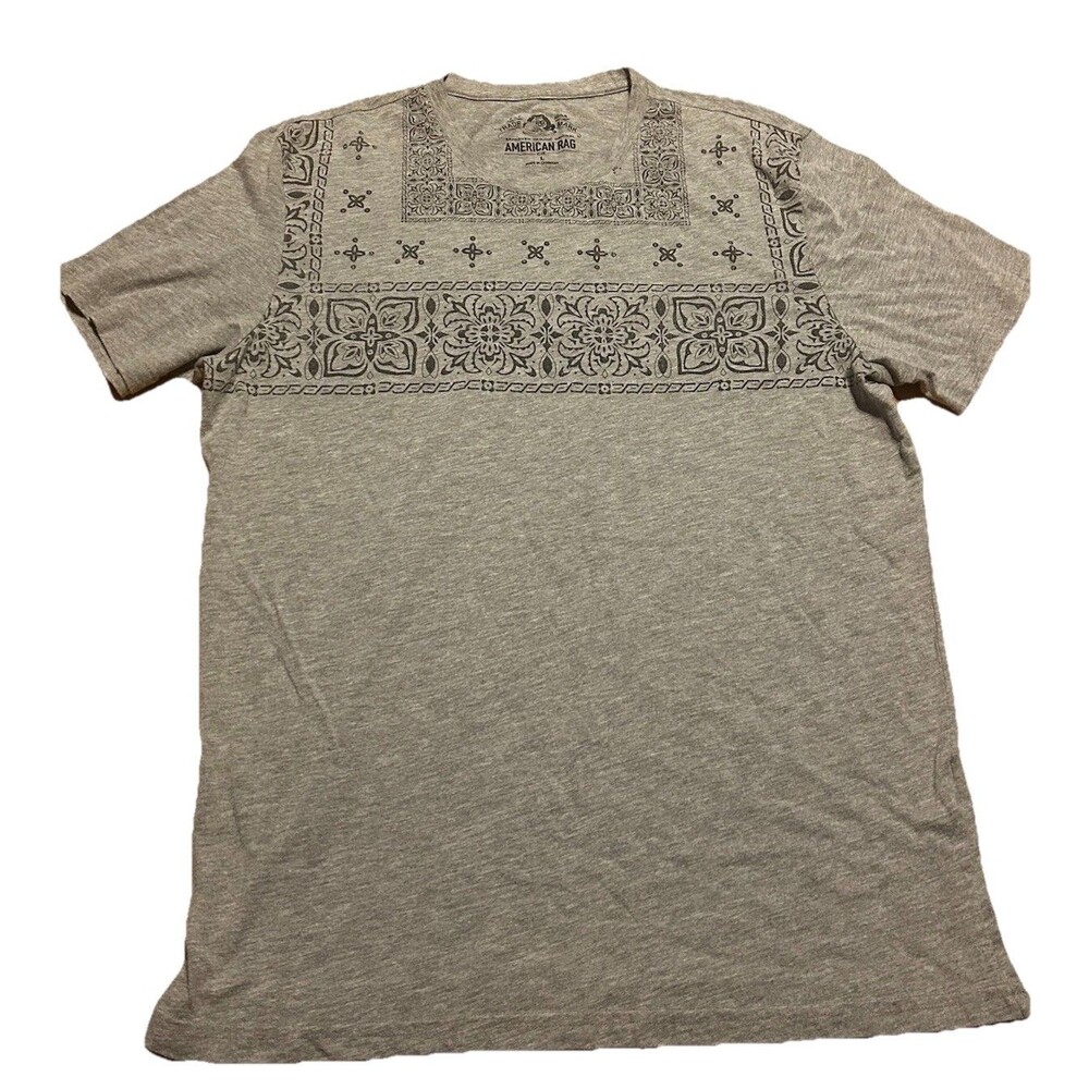 American Rag Men’s Gray Short Sleeve T-Shirt Bandana Print Size Large Casual